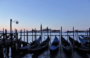 Essential Travel Tips for Europe: Your Ultimate Guide for 2024