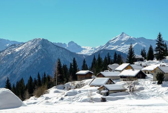Discover the Best Ski Chalets in Canada for Your Winter Escape