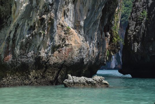 Ultimate Guide to Island Hopping in Thailand: Top Destinations & Tips