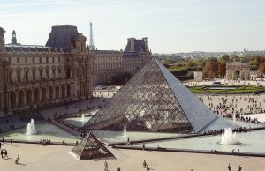 Top 10 Romantic Getaways in Paris for Unforgettable Moments